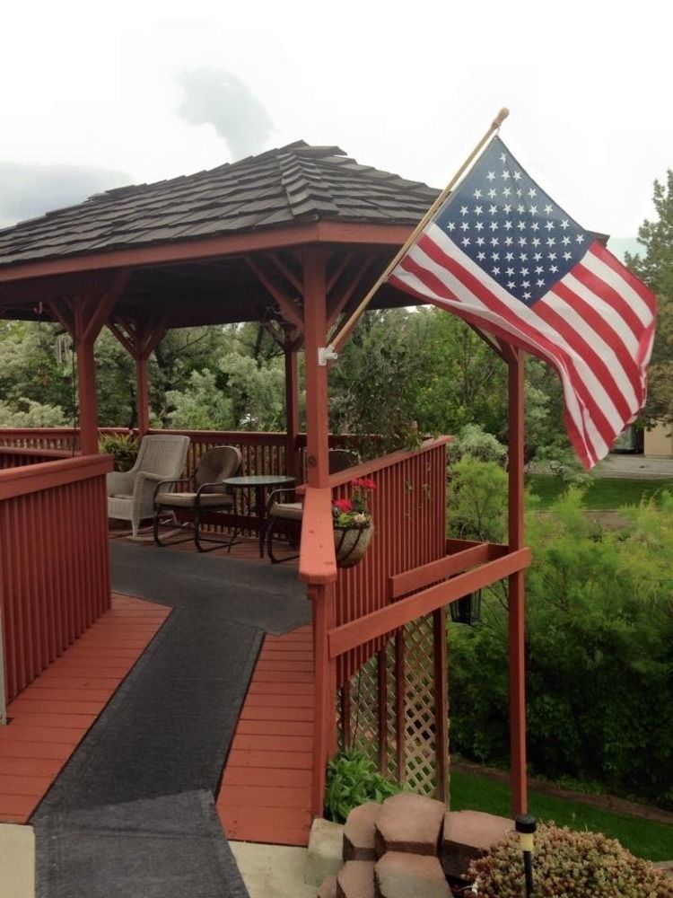 Castle Creek Bed And Breakfast Grand Junction Exterior photo